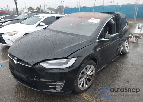 2016 Tesla Model X 60D/70D/75D/90D/P100D из США, поврежденный, VIN 5YJXCBE28GF017426